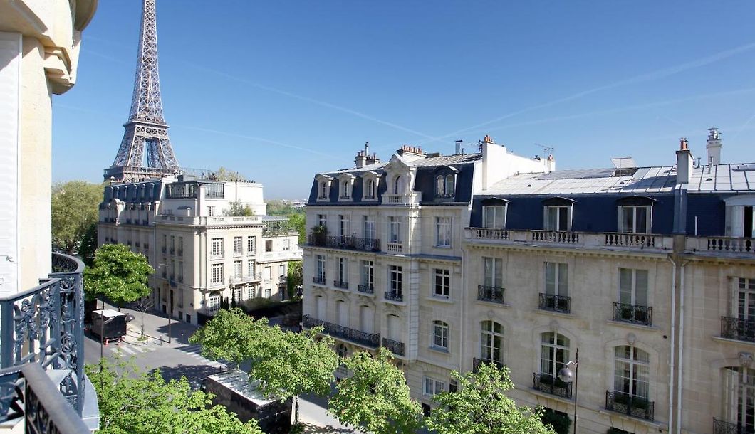 Outstanding 2 Bed With A Terrific Eiffel Tower View Apartment in Paris ...